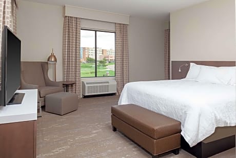 2 Queen Beds Lake View