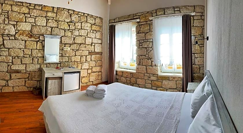 Oberj d'Azur Alacatı