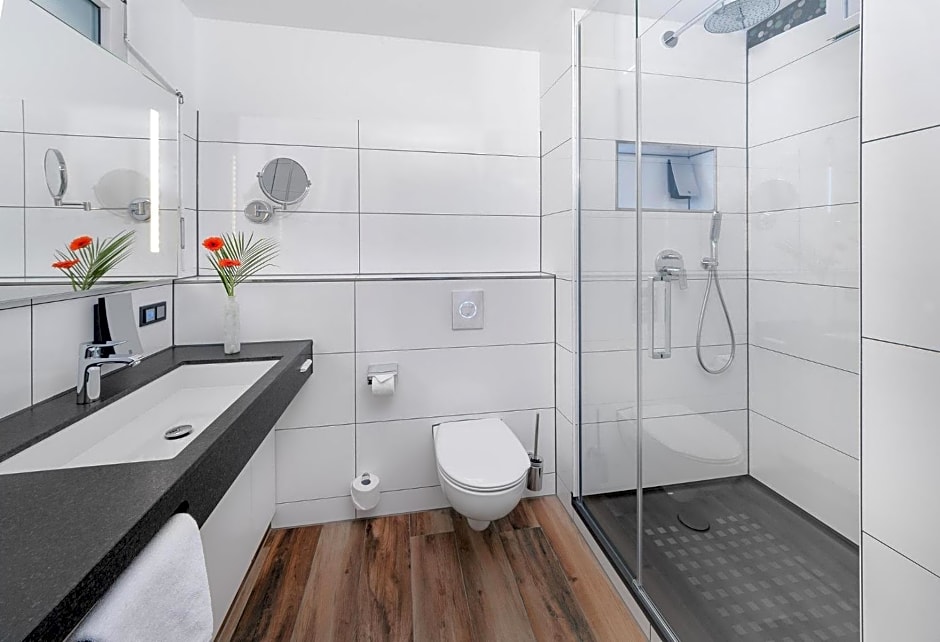 SI-SUITES