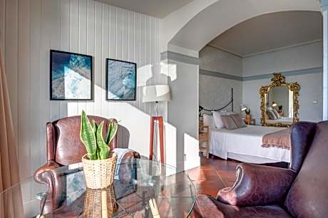 Double or Twin Room with Sea View