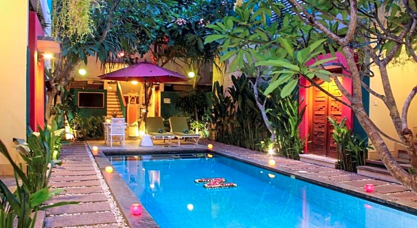 The Green Zhurga Suites