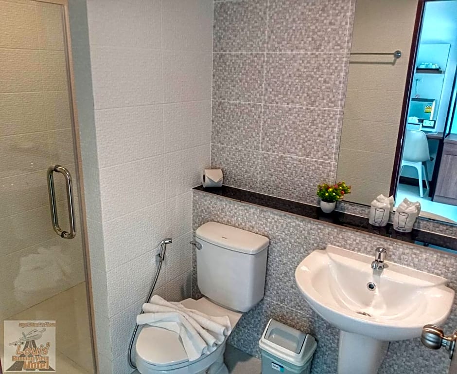 Louis' Runway View Hotel - SHA Extra Plus