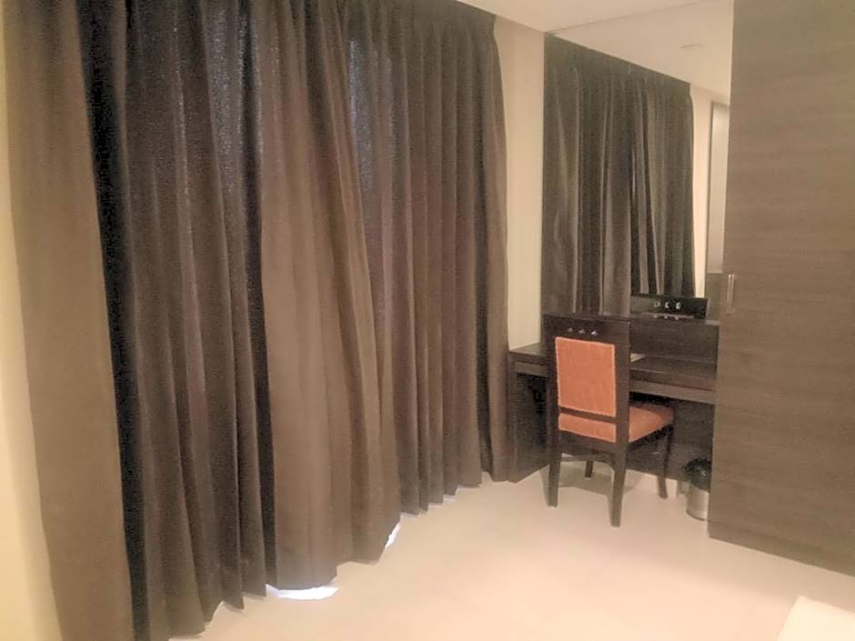 FabHotel KK Continental