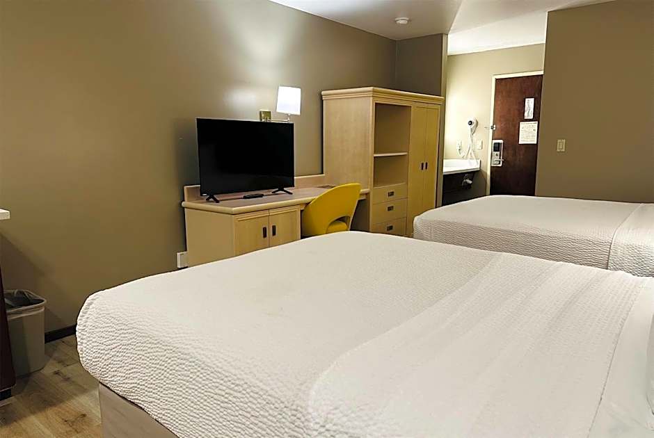 Photo 1 of 8 of Deluxe Studio 2 Queen Beds