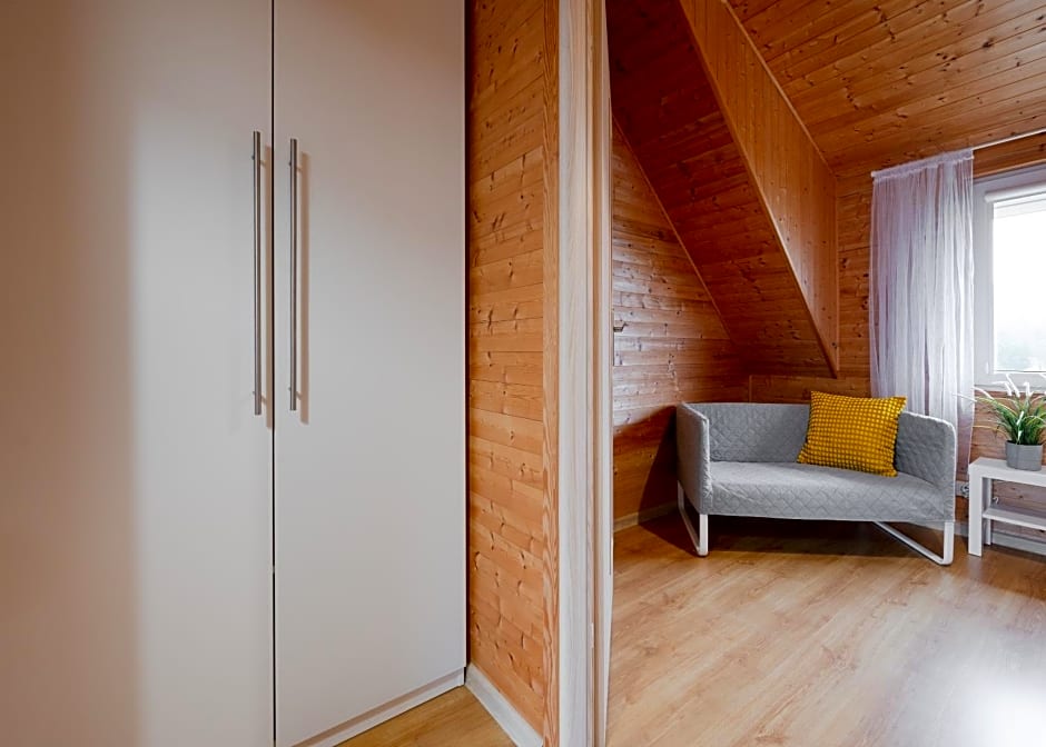 DOMKI LAURA sauna & gorąca balia