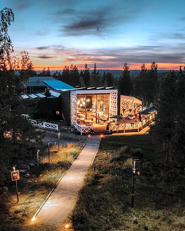 Arctic TreeHouse Hotel