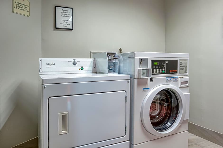 Holiday Inn Express Hotel & Suites Columbus Airport By IHG