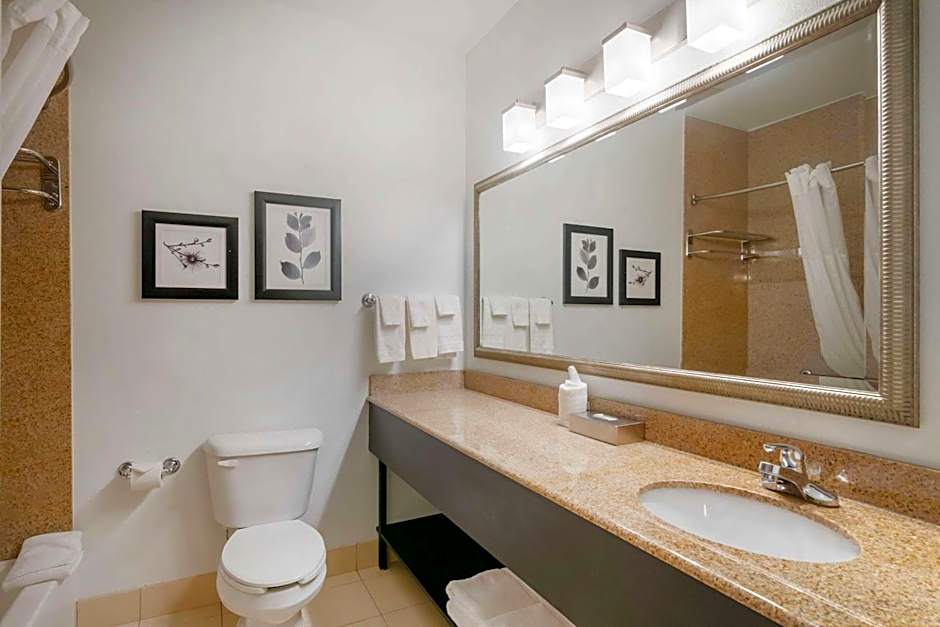 Country Inn & Suites by Radisson, Columbia, MO