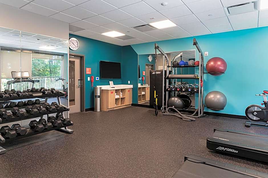 avid hotel Summerville By IHG