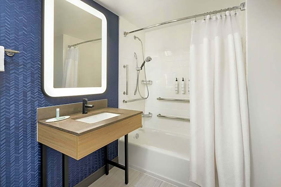 Fairfield Inn & Suites by Marriott Atlanta Vinings/Galleria