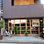 Guesthouse Hyakumanben Cross