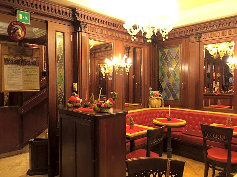Hotel Lux