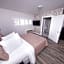 Metropolitan Inn & Suites