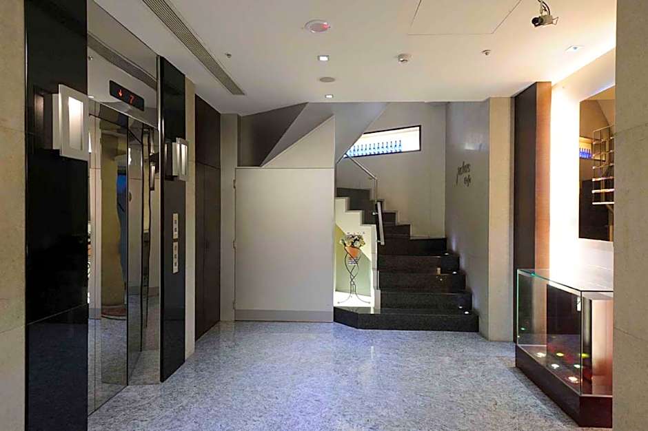 K Hotel - Yunghe