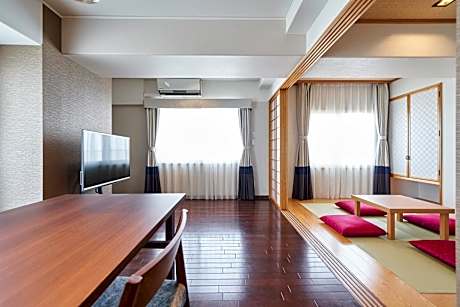 Junior Suite with Balcony