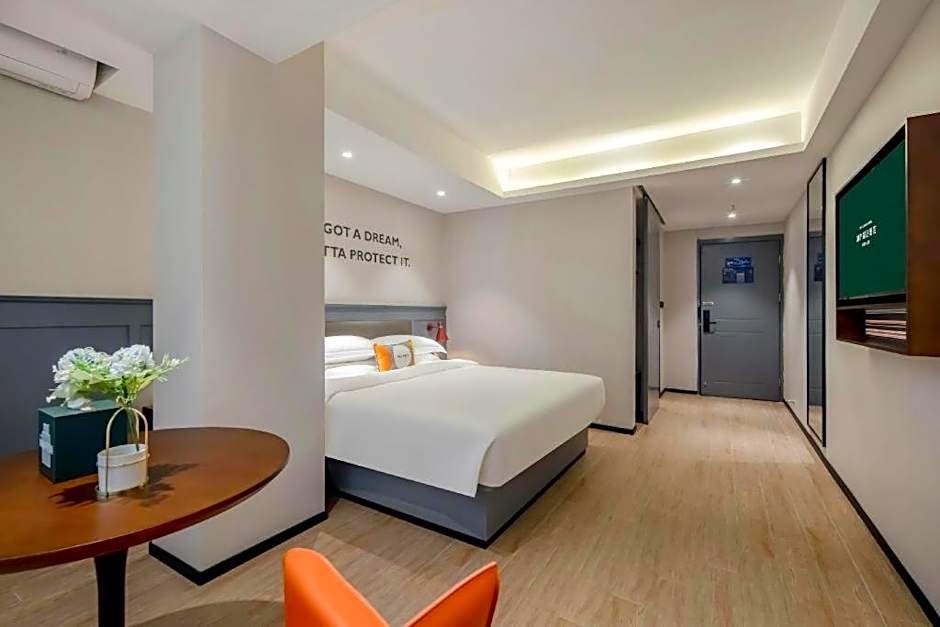 City Comfort Premier Hotel Qinzhou Lingshan Traditional Chinese Medicine Hospital Gymnasium