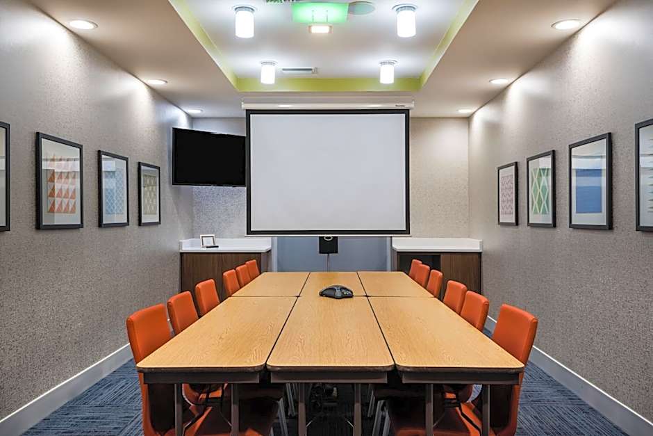 Holiday Inn Express Hotel & Suites Bartow By IHG