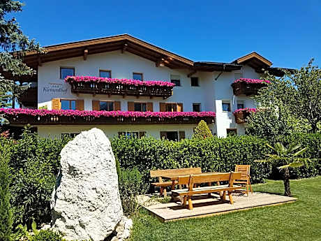 Beautiful Residence Klementhof with garden and a seasonal outdoor pool