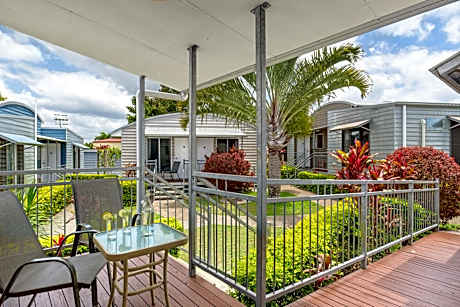 Tin Can Bay's Sleepy Lagoon Motel