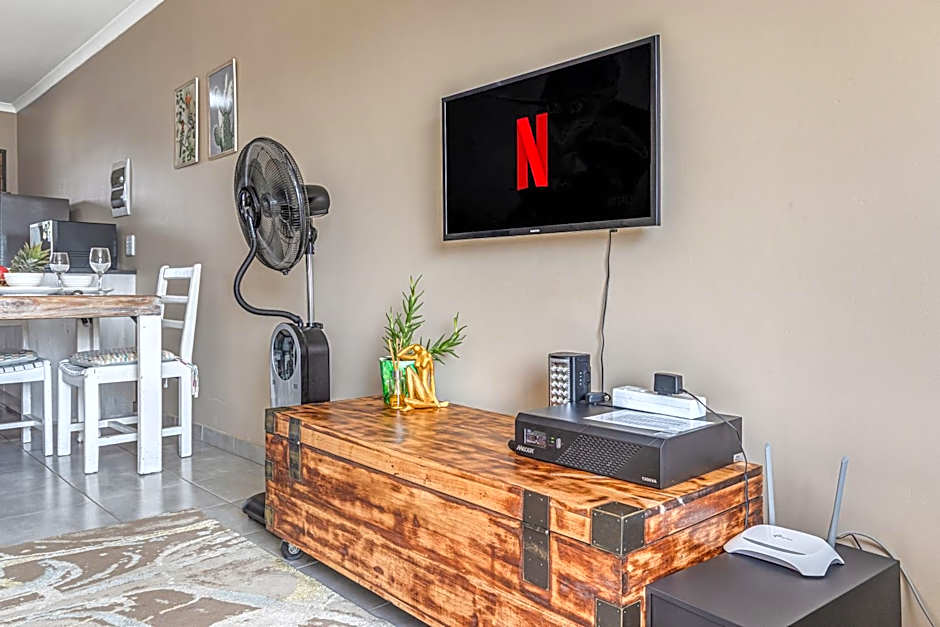 Airville Luxury Apartments, 7min Drive to Cresta Mall