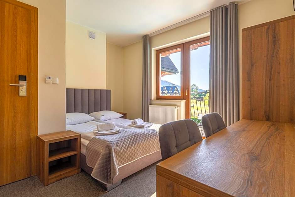 Photo 1 of 7 of Double Room