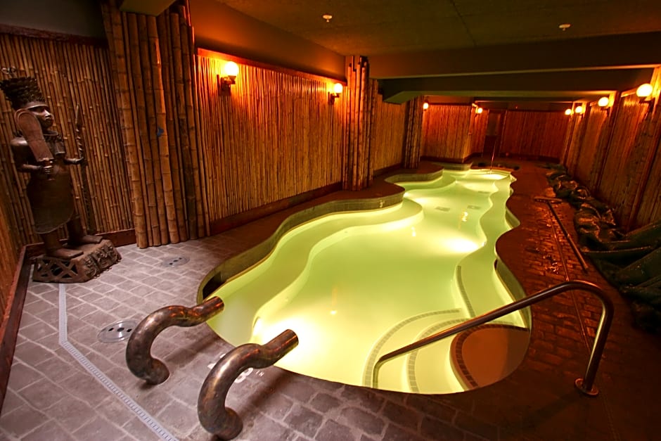 McMenamins Crystal Hotel