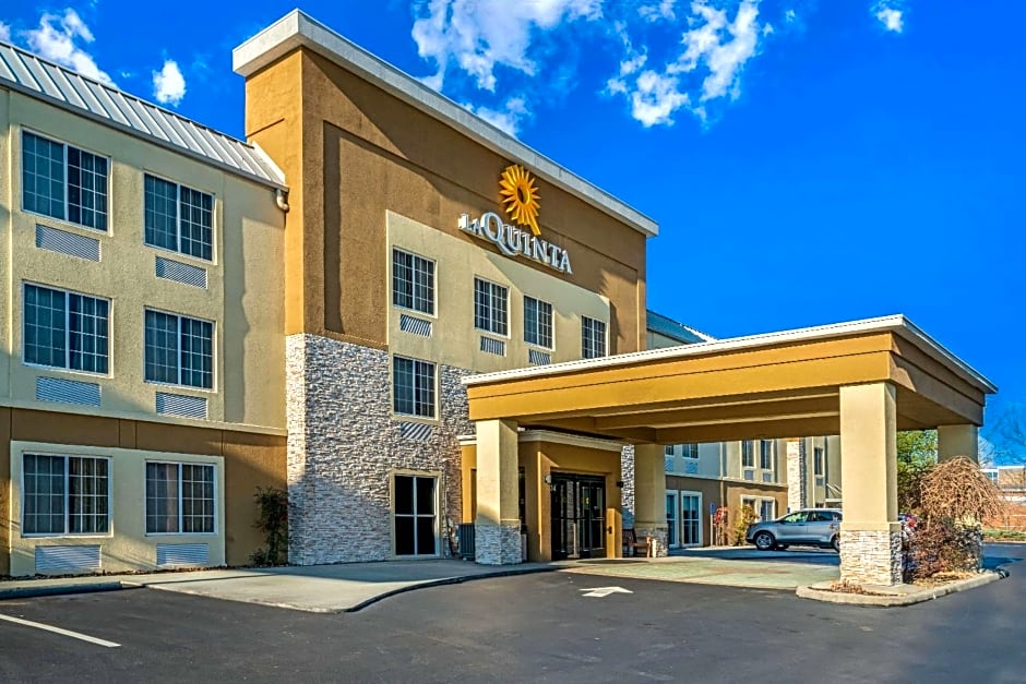 La Quinta Inn & Suites by Wyndham Knoxville North I-75