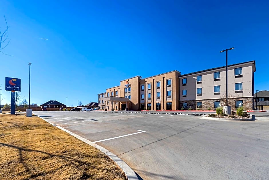 Comfort Inn & Suites Harrah