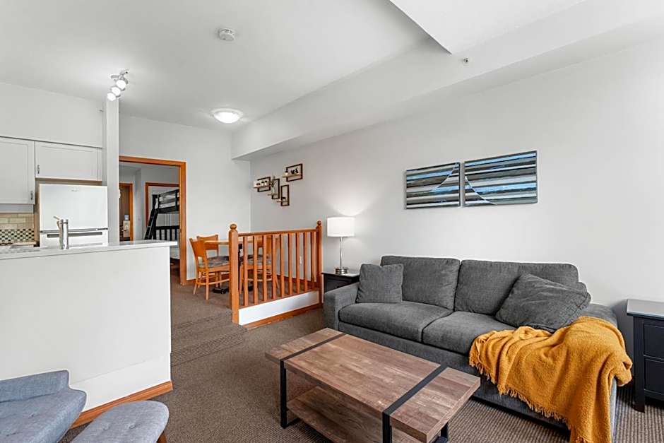 Alpenglow Lodge Family & Work Retreat by MVA