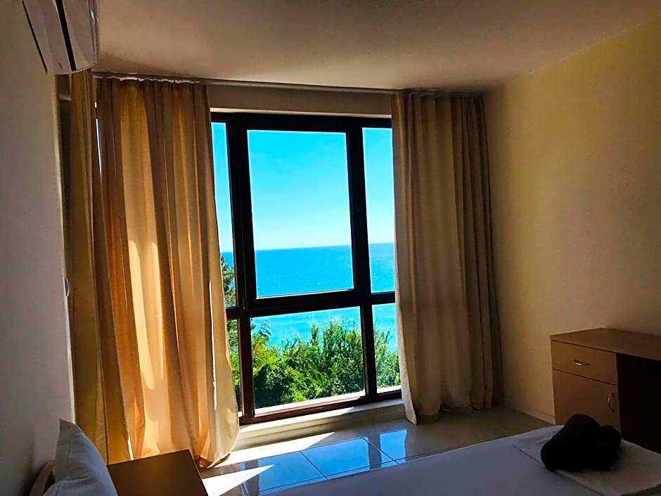 Moreto Seaside Aparthotel