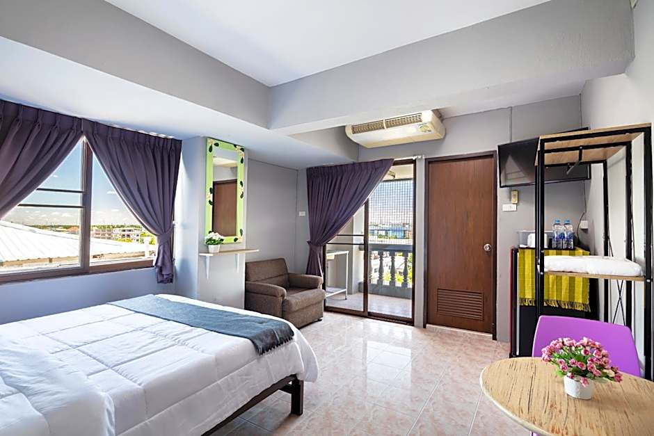 Penyos Mansion (Long Stay)