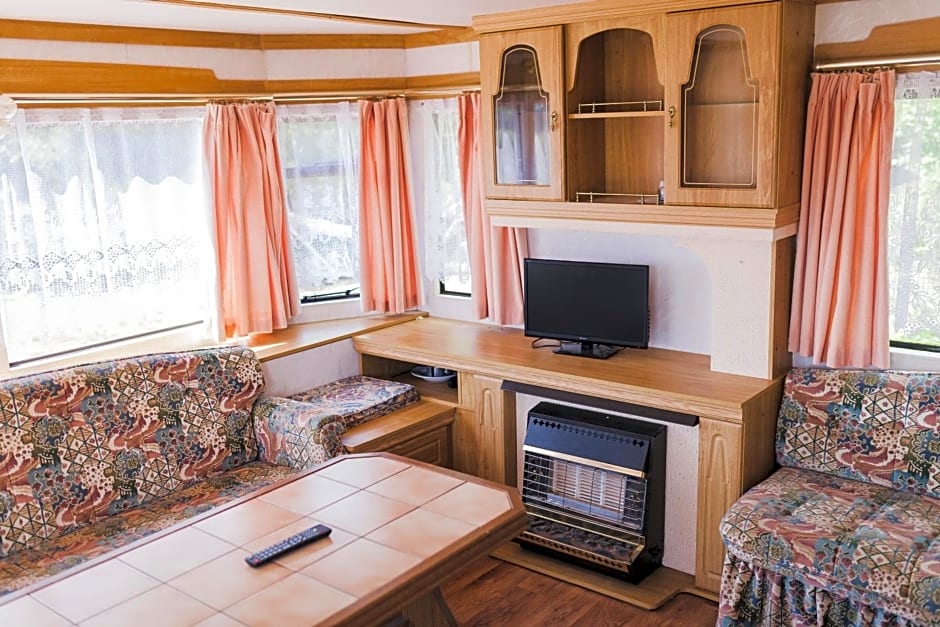 Domki nad jeziorem Mieruniszki