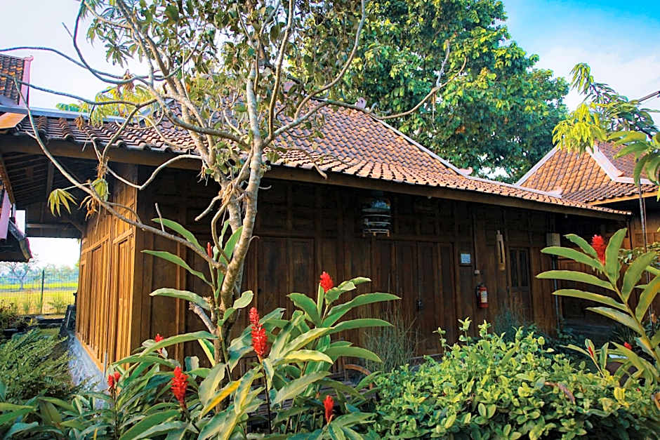 Tembi - Historical Home