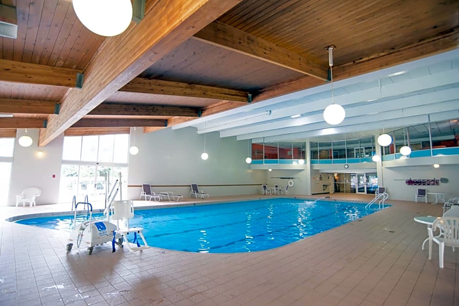 Eastland Suites Extended Stay Hotel & Conference Center Urbana