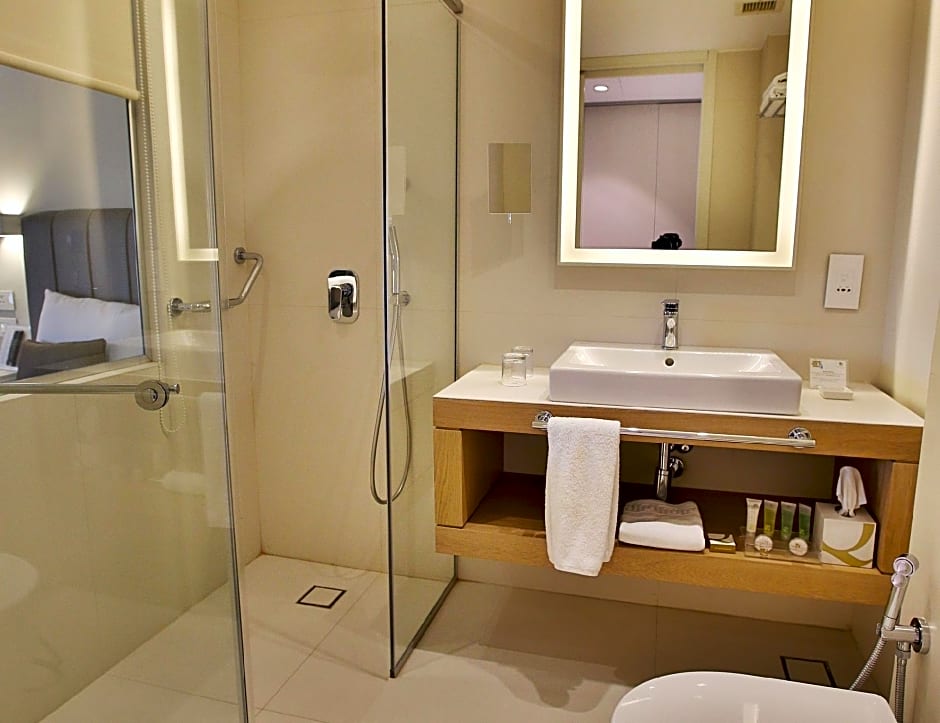 Alqasr Metropole Hotel