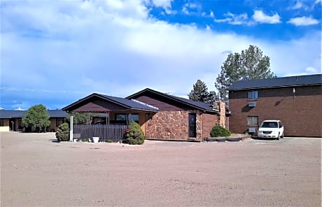 OYO Hotel Cheyenne Wells - US 40