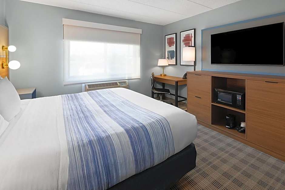 AmericInn by Wyndham Chippewa Falls