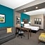 La Quinta Inn & Suites by Wyndham West Memphis