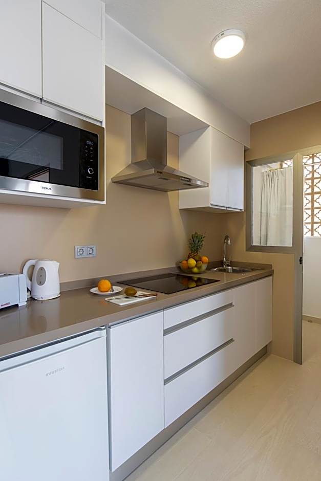 Aparthotel BCL Levante Lux