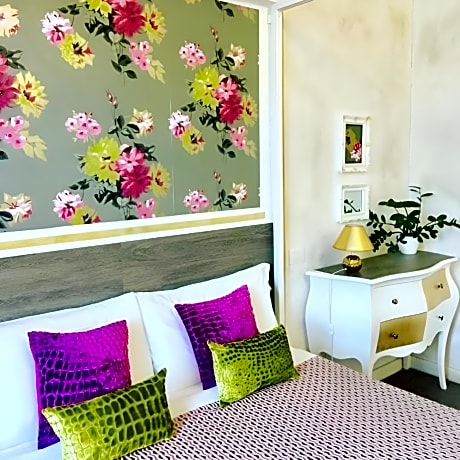 Deluxe Quad Room