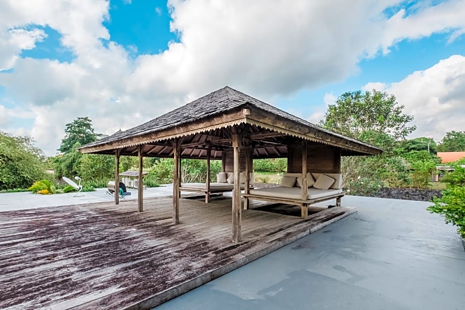 Jimbaran Balangan Beach Front Villa Nakar