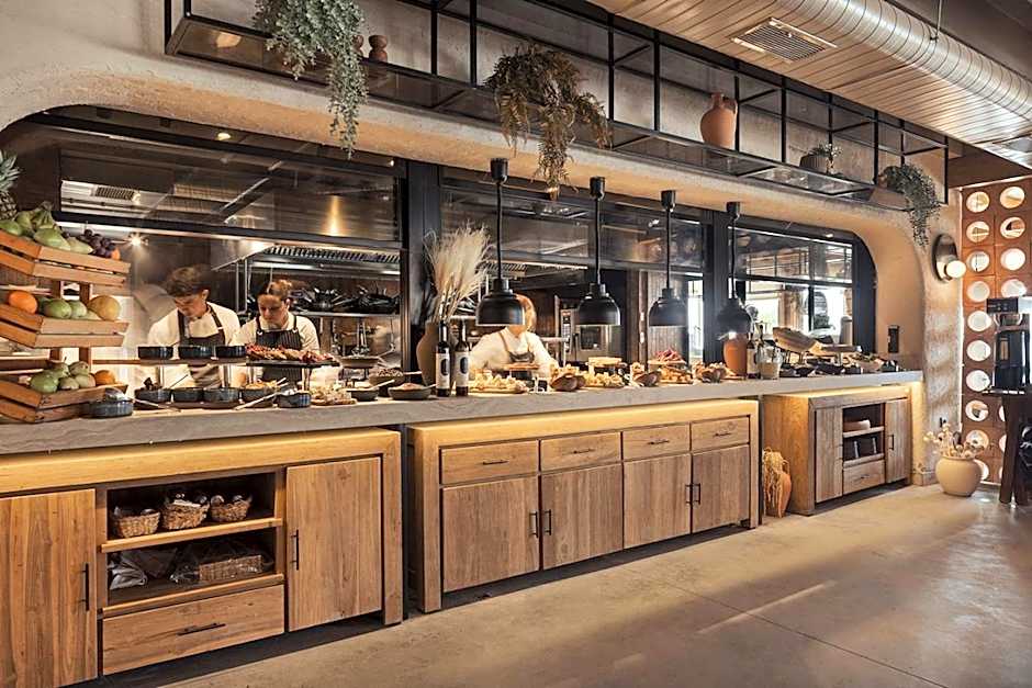 Sun Hotel By En Vie Beach