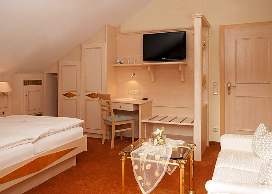 Hotel Zum weißen Stein