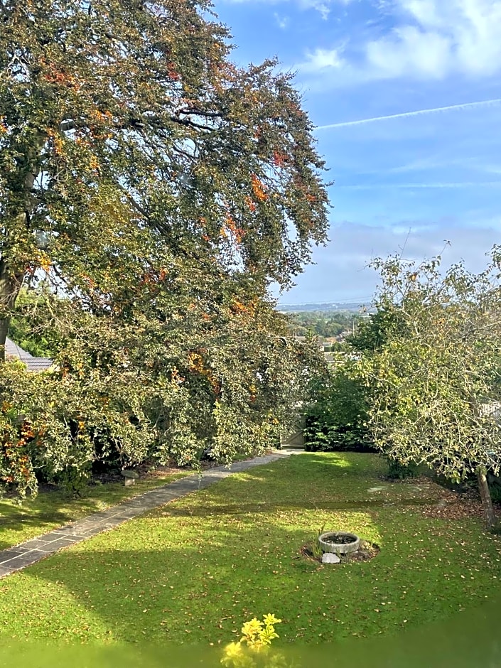 Eagle House - Award Winning B&B and Apartment