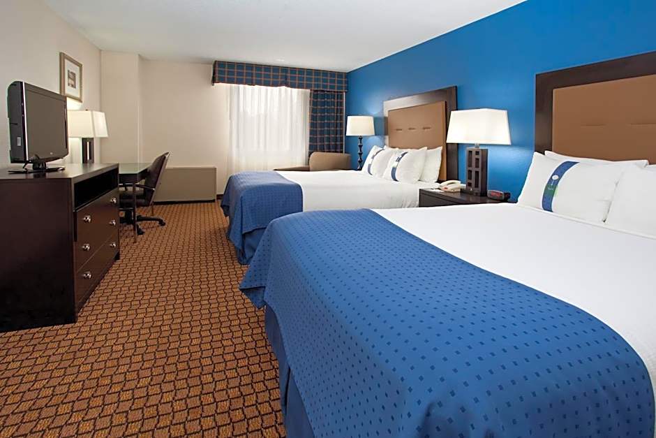 Ramada Plaza by Wyndham Sheridan Hotel & Convention Center