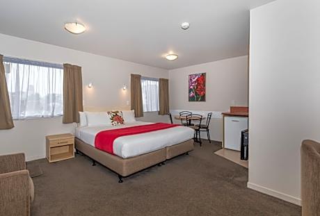 One-Bedroom Family Unit