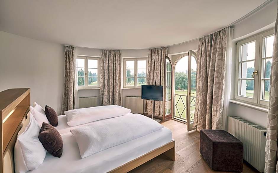 Golfhotel Bodensee by Michael Ritter