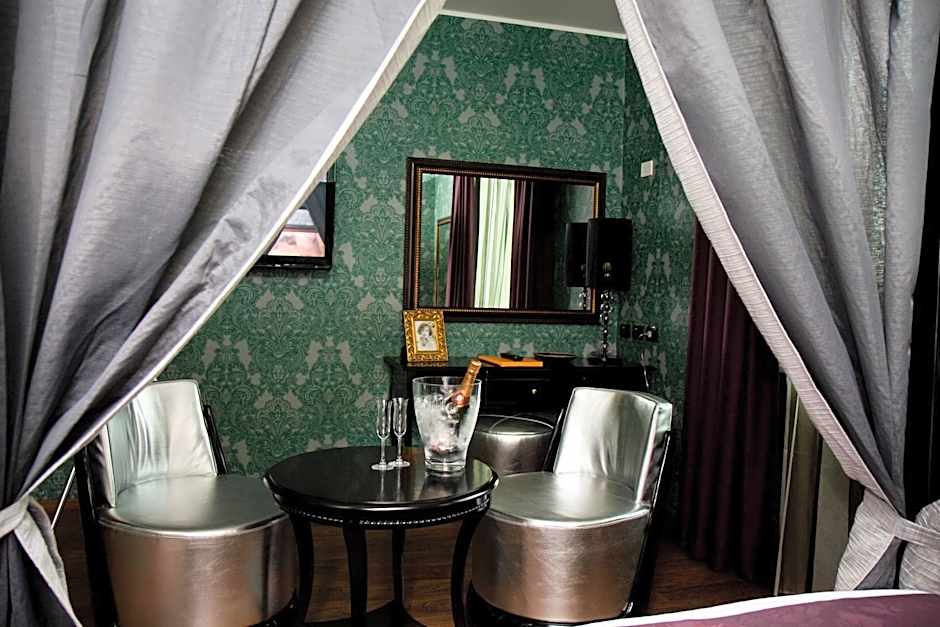 HM MotelHotel