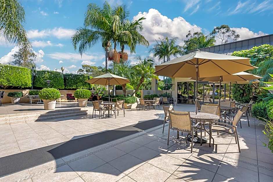 Best Western Plus South Coast Inn