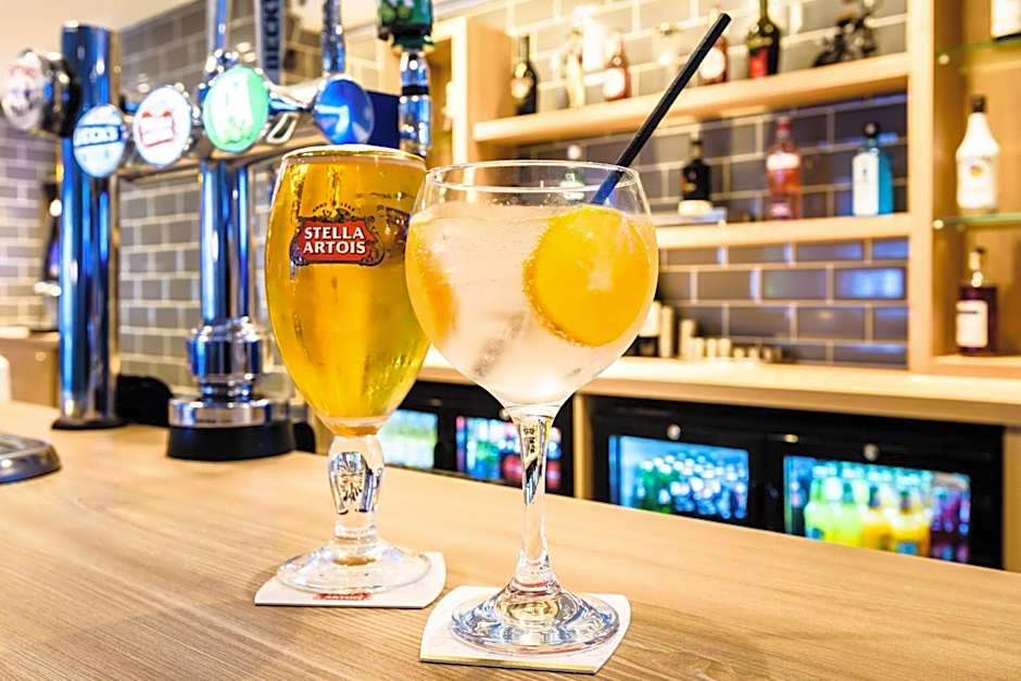 Holiday Inn Express Portsmouth Gunwharf Quays By IHG